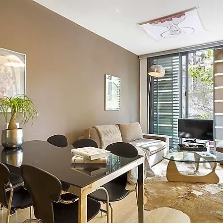 Flat For 8 W/shared Pool Near The :born Area 바르셀로나