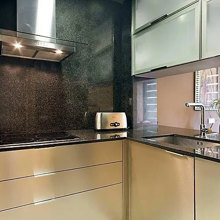 Appartement Flat For 8 W/shared Pool Near The :born Area