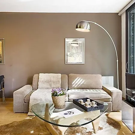 Flat For 8 W/shared Pool Near The :born Area * Barcelone