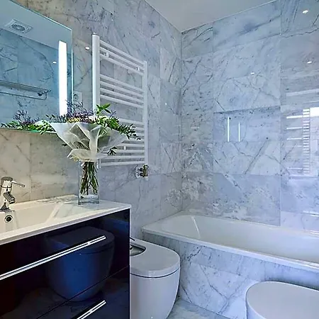 Appartement Flat For 8 W/shared Pool Near The :born Area Barcelona
